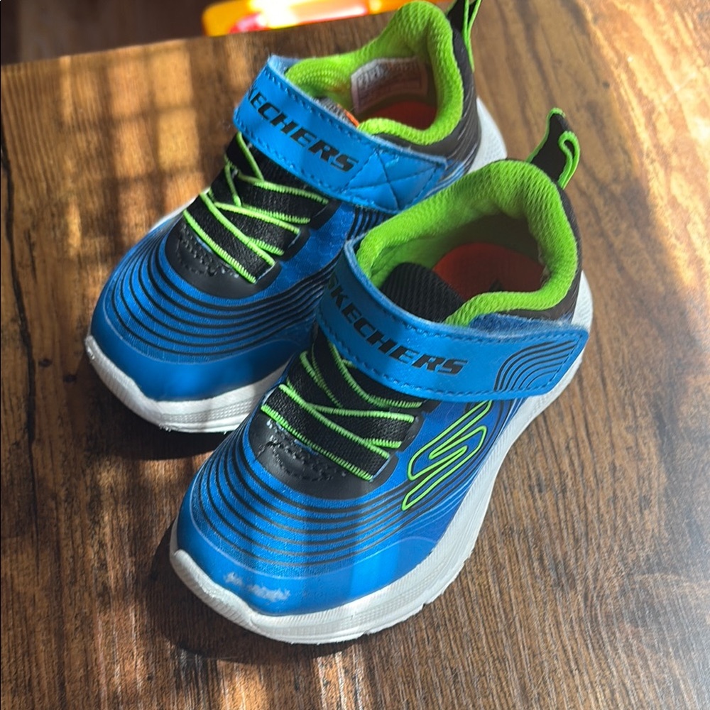 Skechers Blue and Green Sneakers Lightweight Breathable Design